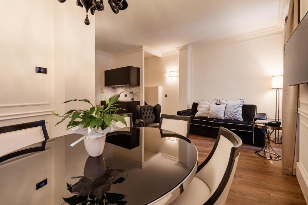 House 4* Verona