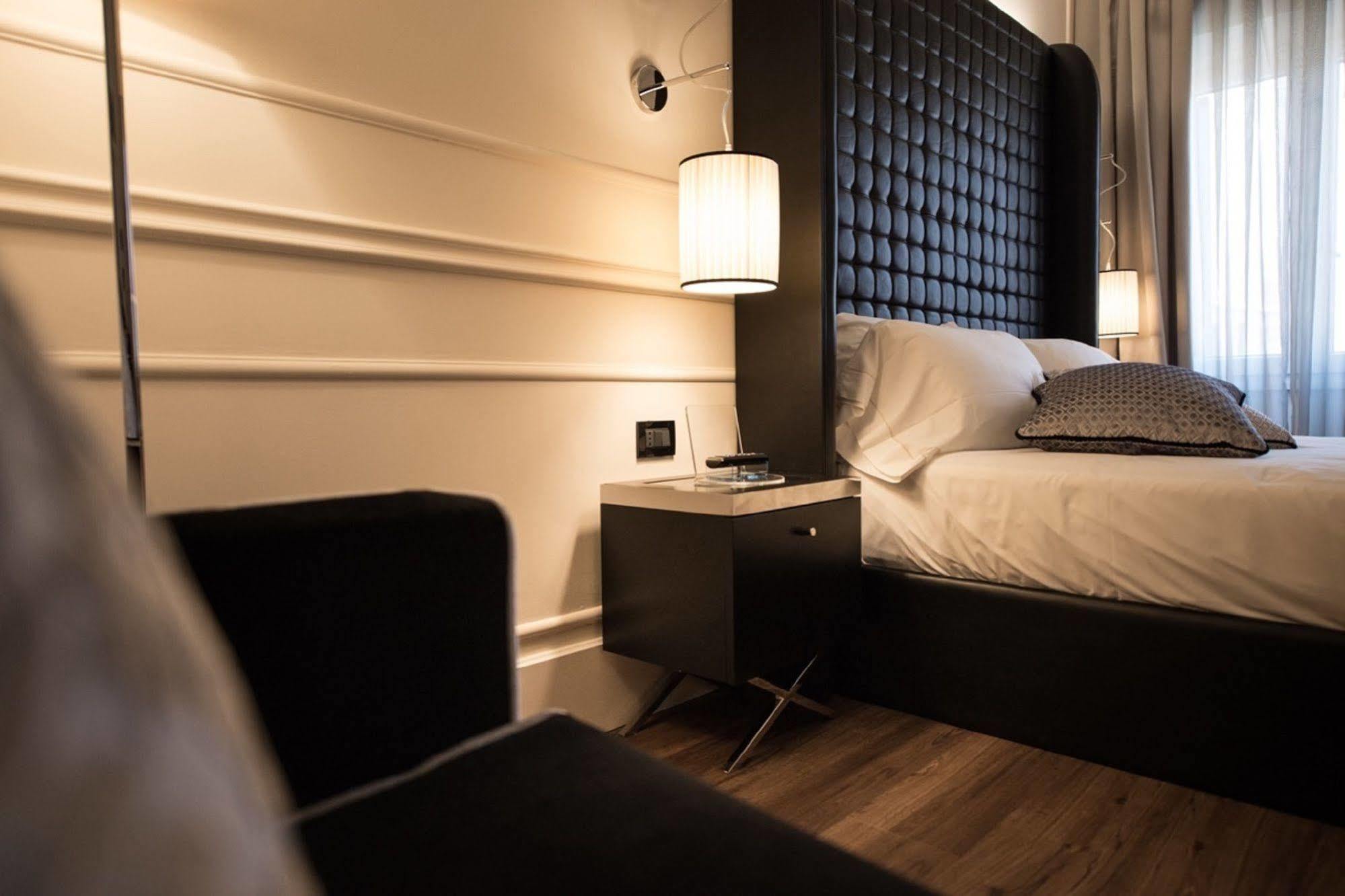 Aparthotel House 4*